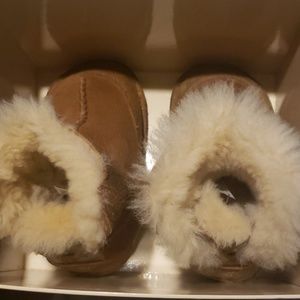 Ugg boots used. Children's boots.